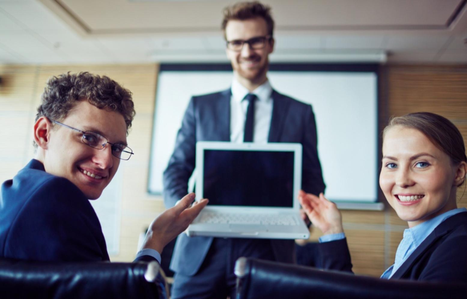 Moderne Büroumgebung für Finanzberatung